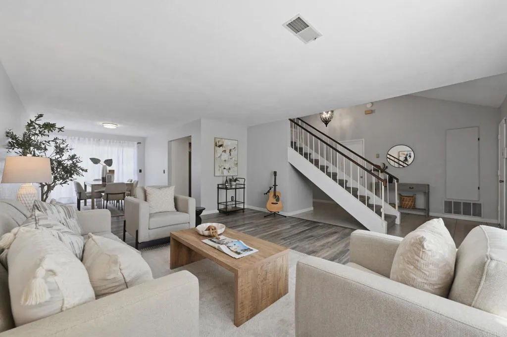 https://cdn.realtyfeed.com/cdn/127/307068914/12a90414466828fa6ff1e08f34b0601b.webp