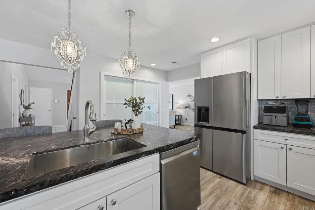 https://cdn.realtyfeed.com/cdn/127/307068914/49c9060a7e340e9f7c85d64dd467cc67.webp