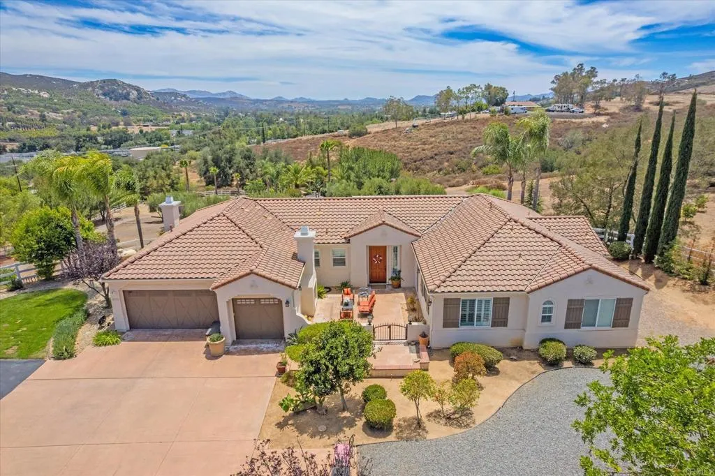 23131 Stokes Road, Ramona, CA 92065 - Main photo, Ramona, CA