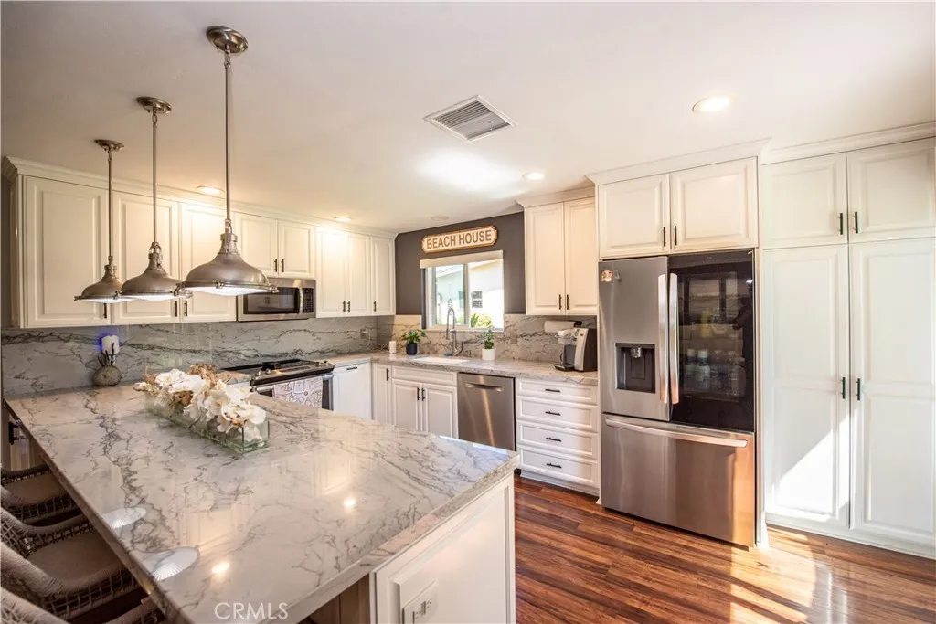 https://cdn.realtyfeed.com/cdn/127/307069031/6091c2f724f969571e3901a006b504b4.webp