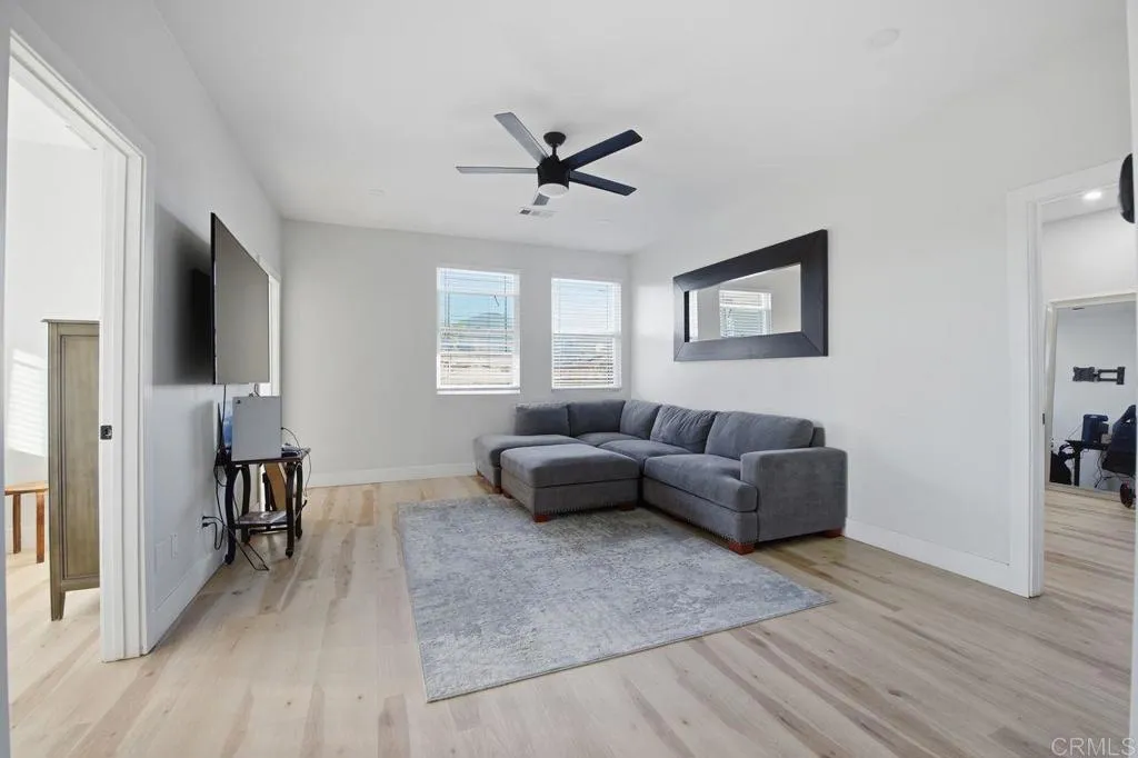 https://cdn.realtyfeed.com/cdn/127/307069037/7708f7f0fec002e20e18c465b99e0d65.webp