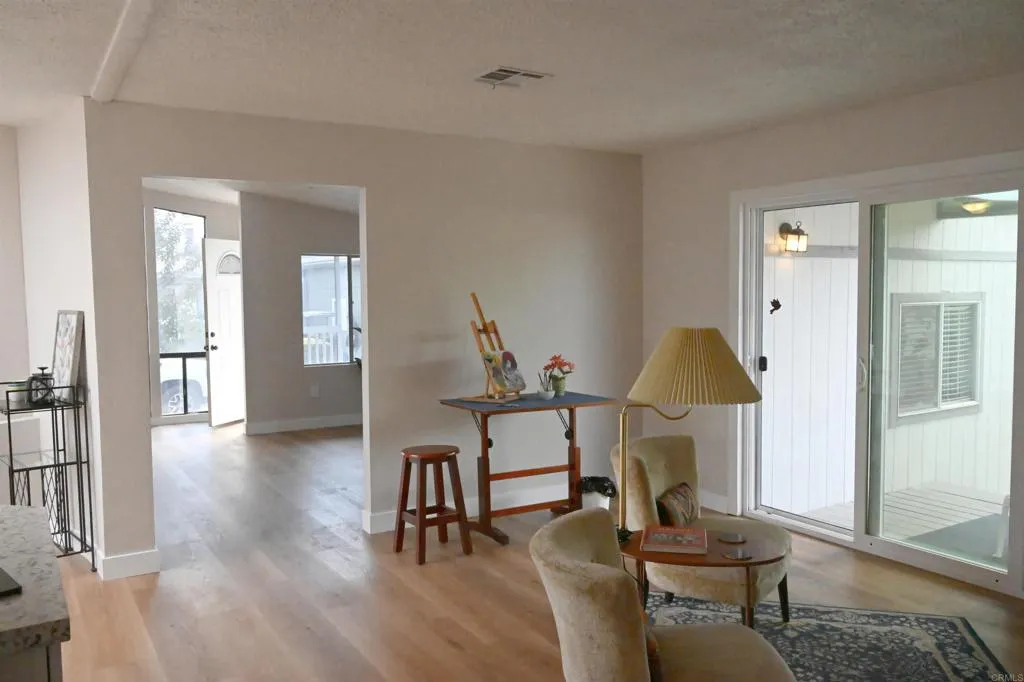 https://cdn.realtyfeed.com/cdn/127/307069092/5f6b4785b3fdb19700cf628f5a7616f9.webp