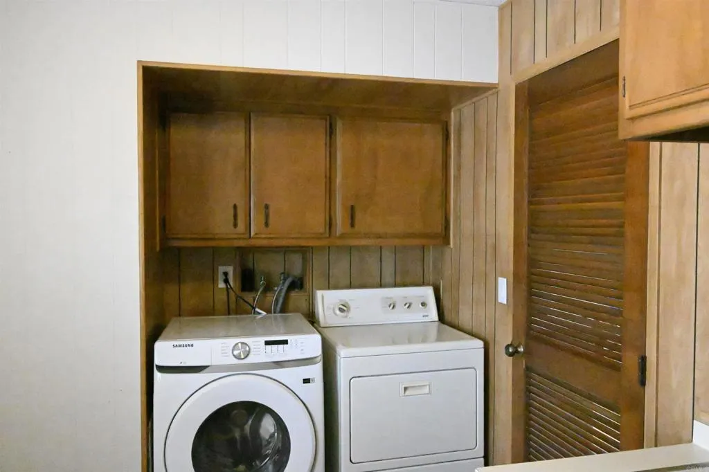 https://cdn.realtyfeed.com/cdn/127/307069092/78a76f18102a34cbc3ea6231b40f53cd.webp