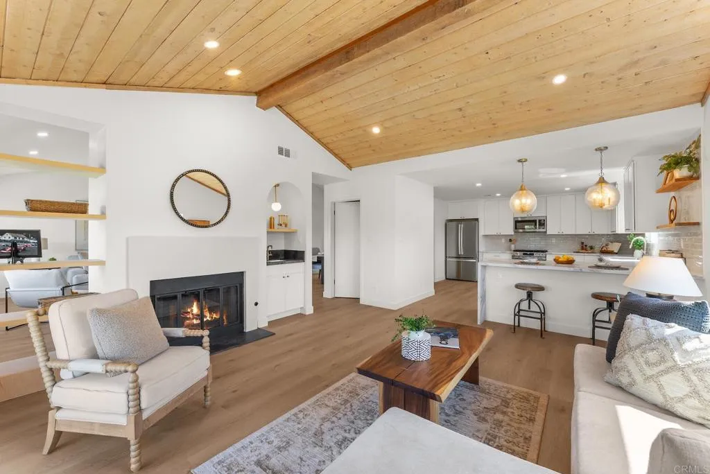 938 Evergreen Lane, Vista, CA 92084 - Main photo, Vista, CA