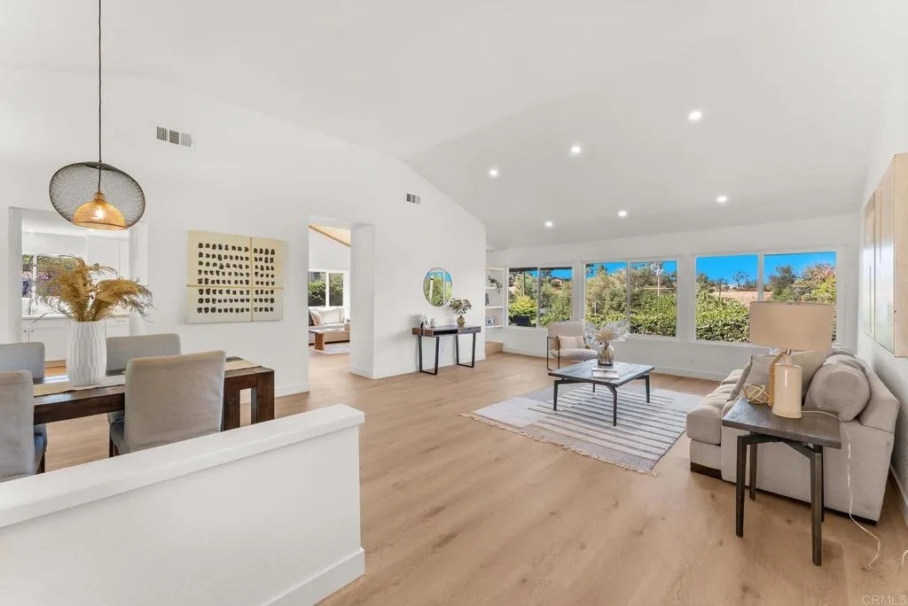 938 Evergreen Lane, Vista, CA 92084 - Photo 4 of 41, Vista, CA