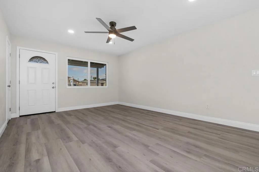 703 Hemlock Avenue, Imperial Beach, CA 91932 - Photo 5 of 33, Imperial Beach, CA