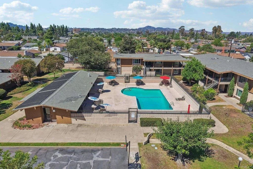 https://cdn.realtyfeed.com/cdn/127/307069179/32aceba8dce2ce7170c8e3e381549614.webp