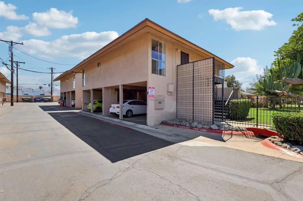 https://cdn.realtyfeed.com/cdn/127/307069179/3f94b2757bd69b5ccede9c90b678c746.webp
