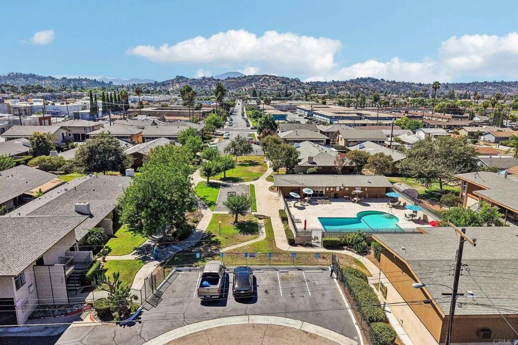 https://cdn.realtyfeed.com/cdn/127/307069179/aa23a1ae5a3b2879c06c1f8c514f505b.webp