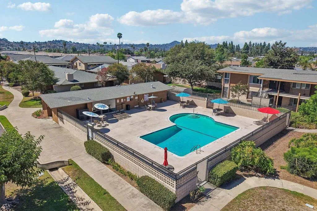 https://cdn.realtyfeed.com/cdn/127/307069179/b308cb9d777db0f83953cb81ee097943.webp