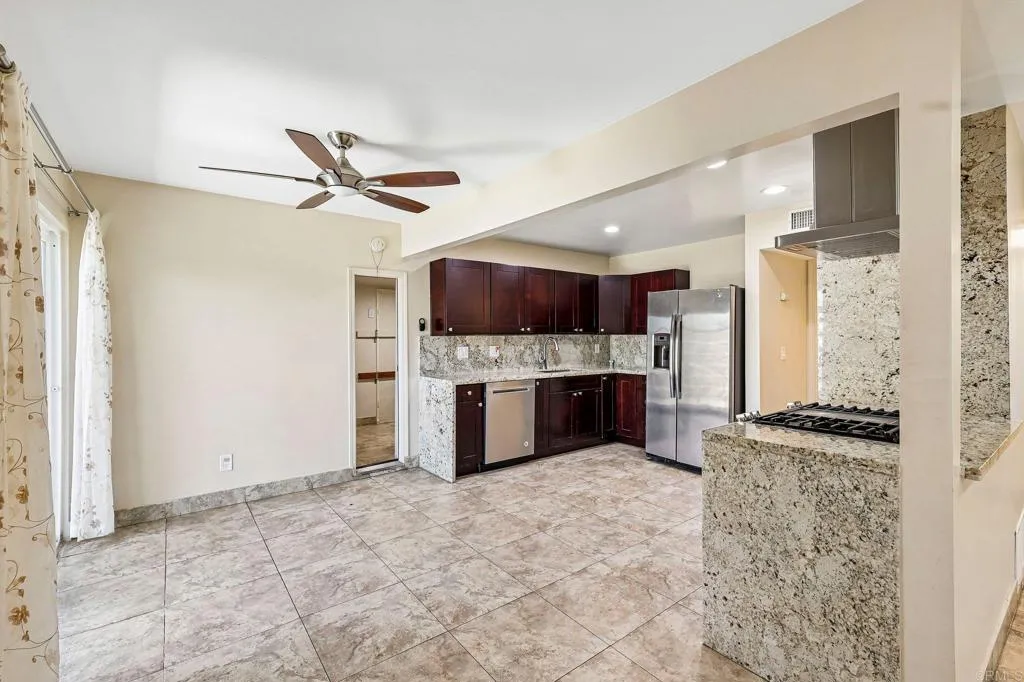 https://cdn.realtyfeed.com/cdn/127/307069179/d8486f56ce6e01d8dcc7710580201fb9.webp