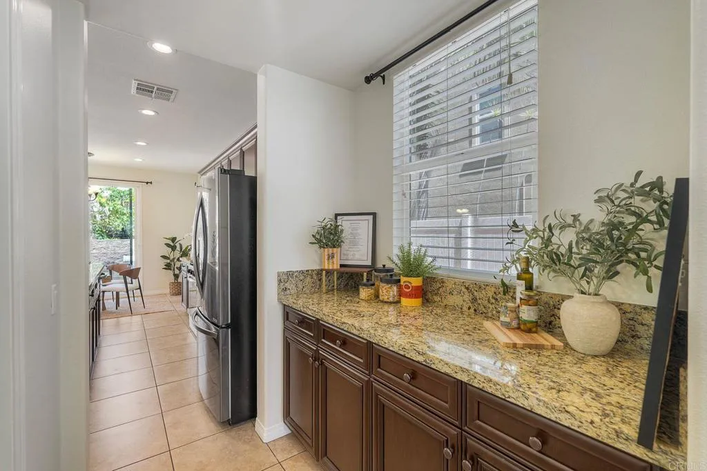 https://cdn.realtyfeed.com/cdn/127/307069270/e47d621ef6f3ab6325493b7ff32d83bb.webp
