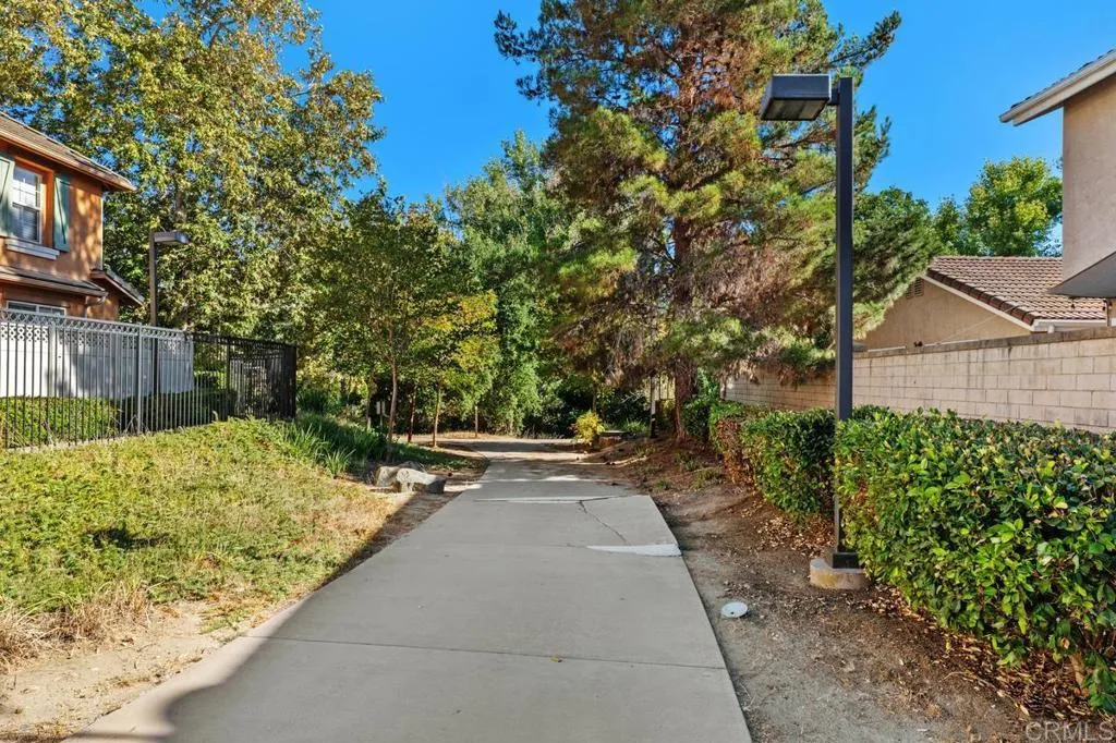 https://cdn.realtyfeed.com/cdn/127/307069335/613da6a6ed2162ccf8bbc8d208e068a5.webp