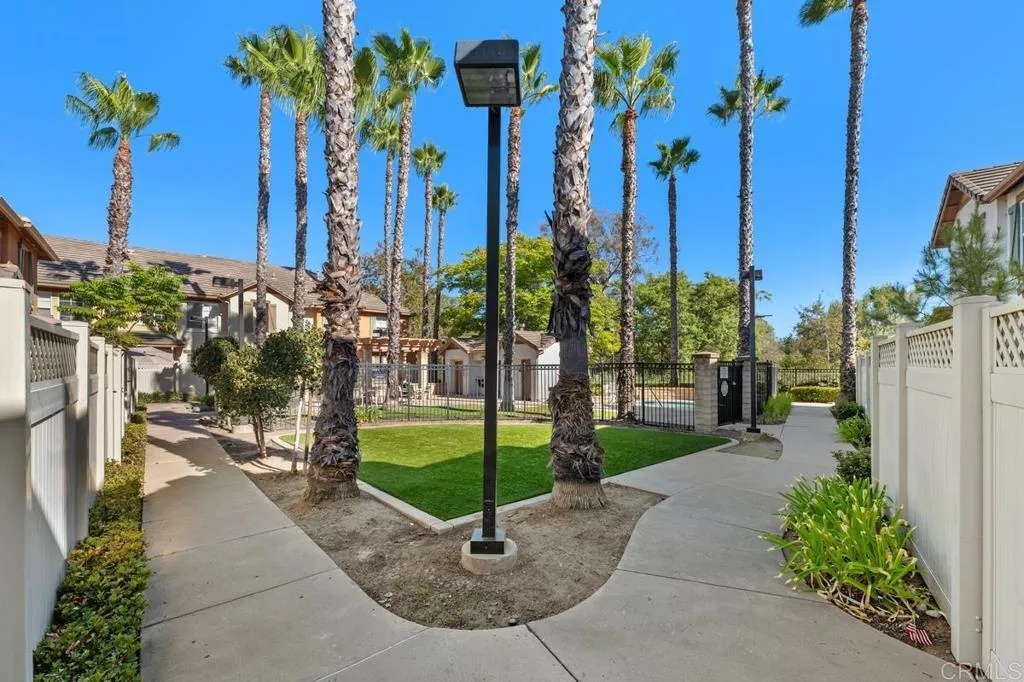 https://cdn.realtyfeed.com/cdn/127/307069335/c0e97f900e8c2336715551d7ba25f16c.webp