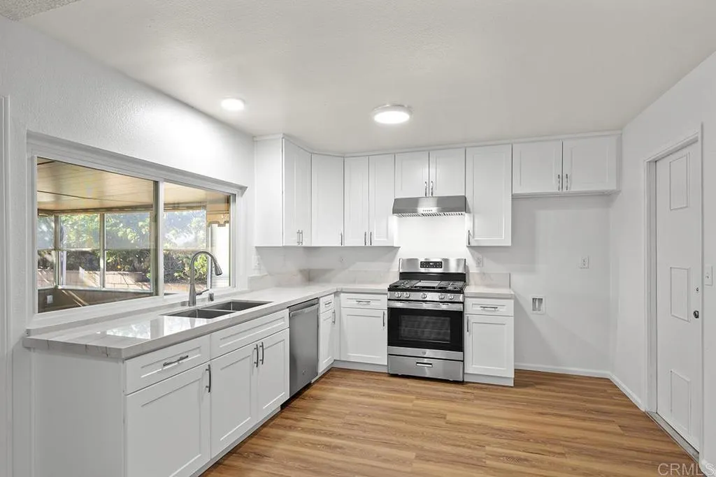 https://cdn.realtyfeed.com/cdn/127/307069339/650b3a992f0d59a2a1db949cb34b4c3b.webp
