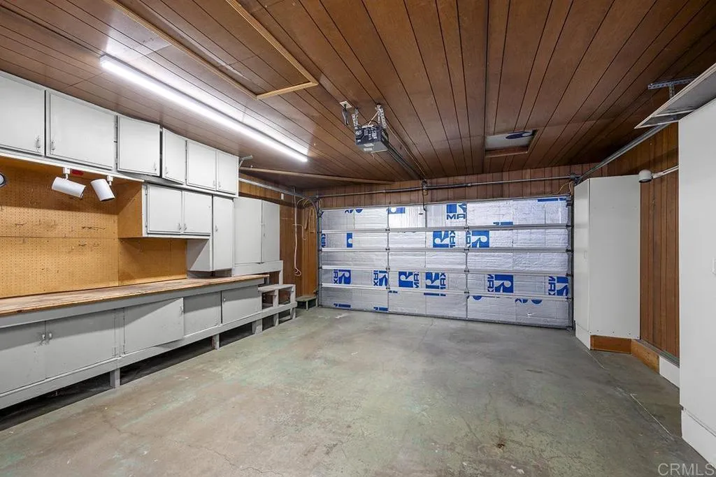 https://cdn.realtyfeed.com/cdn/127/307069339/a84352722d2ba791bfb5827608fb1fb2.webp