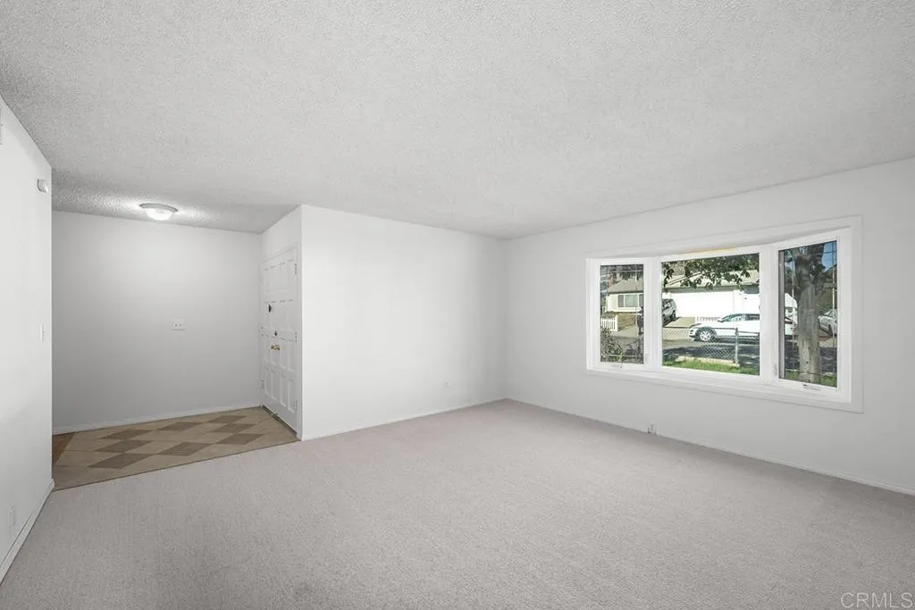 https://cdn.realtyfeed.com/cdn/127/307069339/f6285c7877c071fdc63f1d479ae9754c.webp
