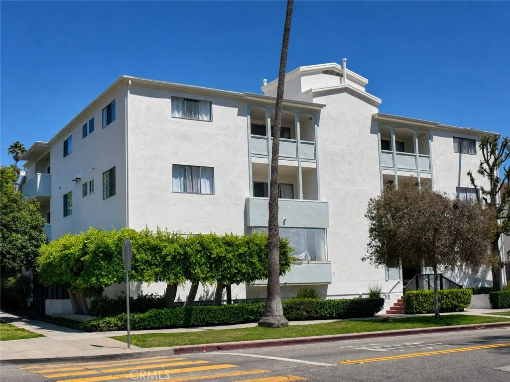 1101 Lincoln Boulevard 1A