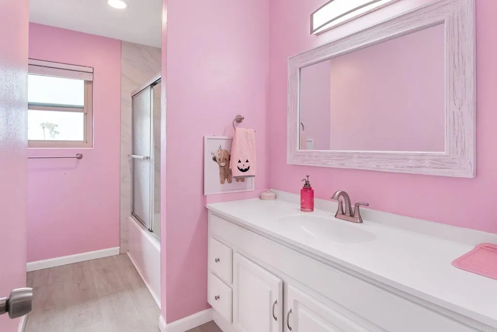 https://cdn.realtyfeed.com/cdn/127/307069394/185eadce1f543196bf118af4cd145ae1.webp