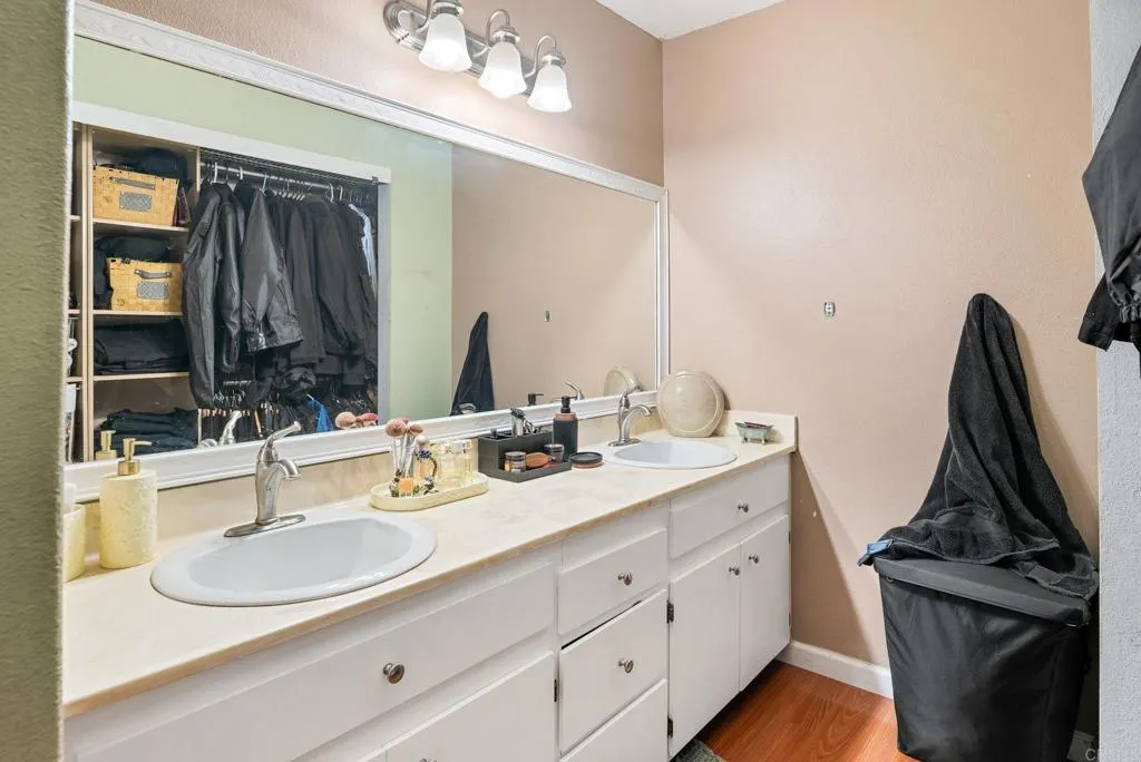 https://cdn.realtyfeed.com/cdn/127/307069394/4d85e760d3ef0ee83ac90ef5f9e69910.webp