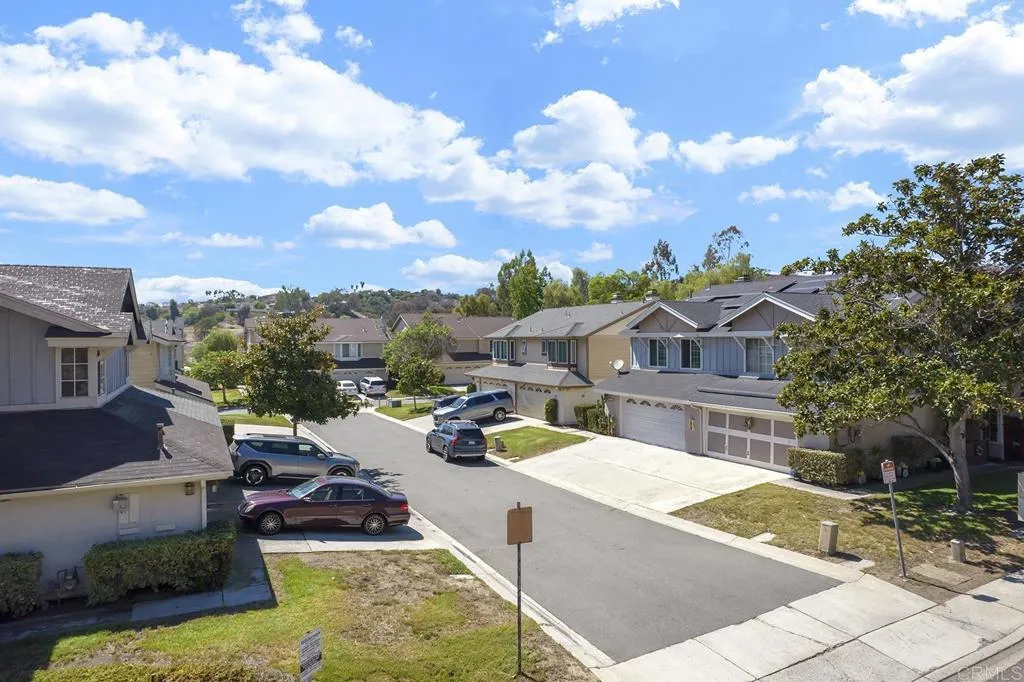https://cdn.realtyfeed.com/cdn/127/307069442/3d43ba7e3e6c61bb617fbdd87ff3db2d.webp