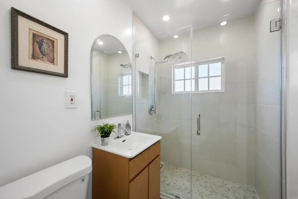 https://cdn.realtyfeed.com/cdn/127/307069462/e6cef99cf79d4f98a92c132cec10a92b.webp
