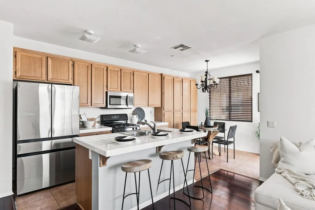 https://cdn.realtyfeed.com/cdn/127/307069499/7a2c2b16d8a2c0c9bc8f59bc0e137783.webp