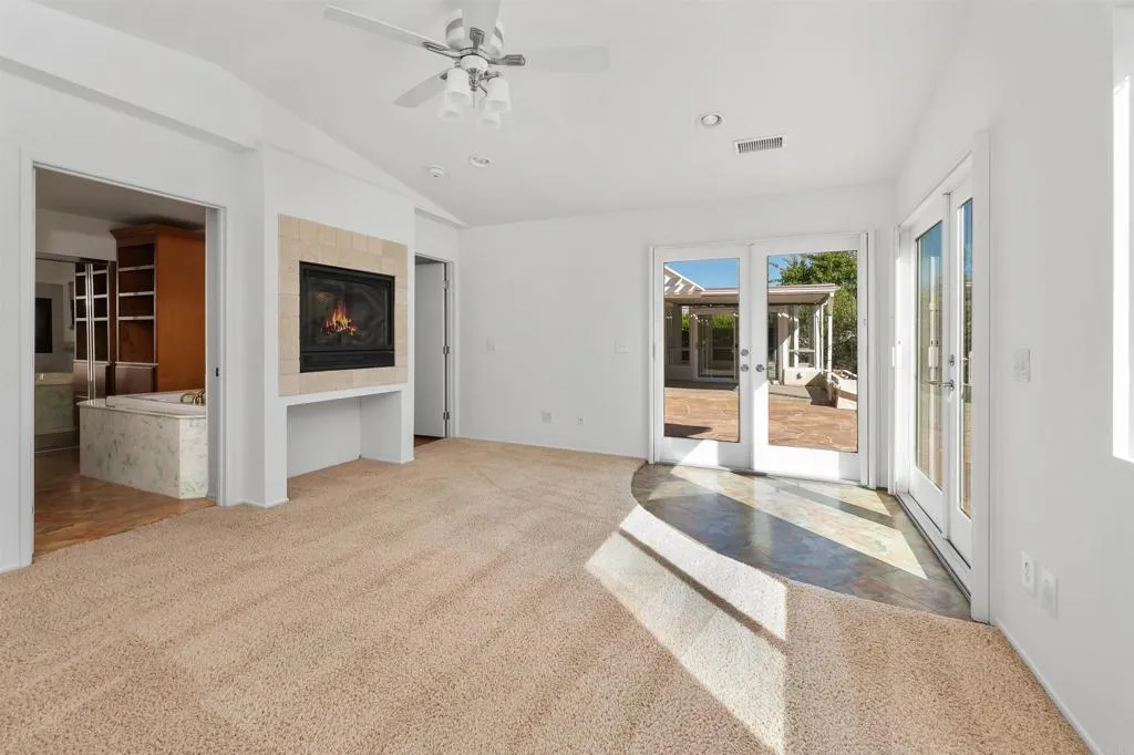 https://cdn.realtyfeed.com/cdn/127/307069523/3105e935d79f8d8c3addd47502c4bb67.webp