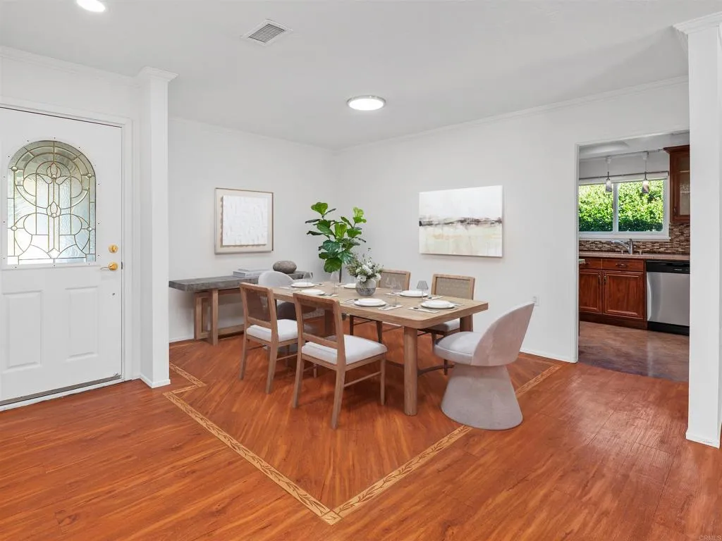 https://cdn.realtyfeed.com/cdn/127/307069523/75e4534c9680db91ffe67d5ecffc531d.webp