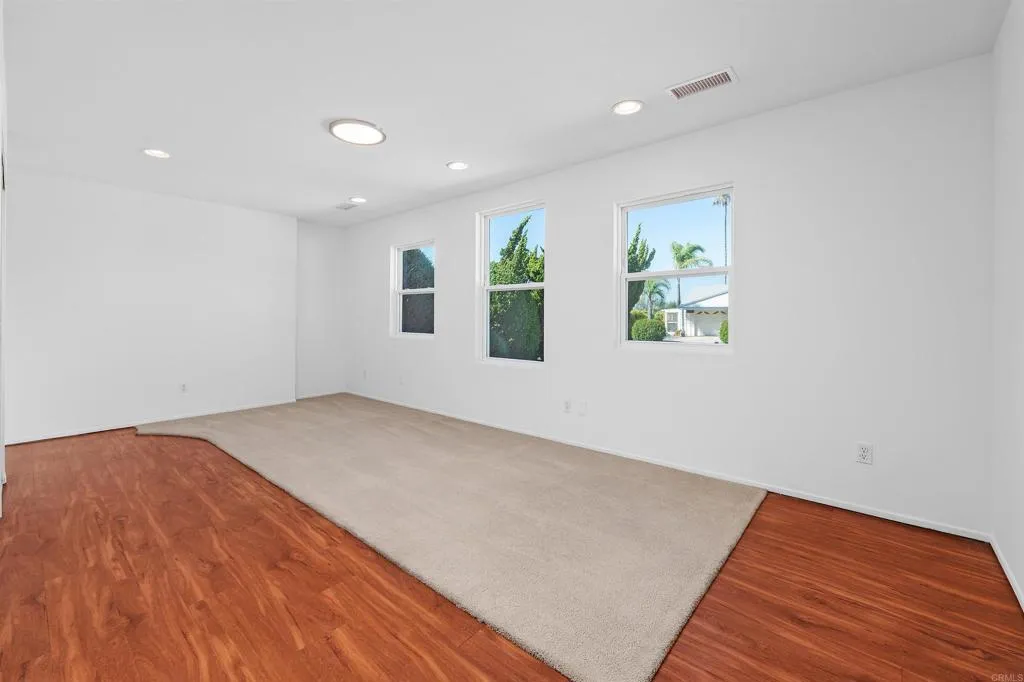 https://cdn.realtyfeed.com/cdn/127/307069523/a9c4e4ea90255d8a6beafe29fd2452de.webp