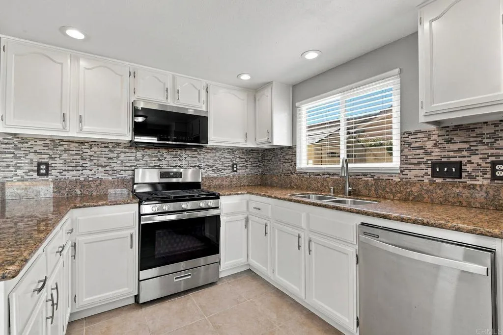https://cdn.realtyfeed.com/cdn/127/307069557/293e9e5feceea4f713e77d1ea68a78b3.webp