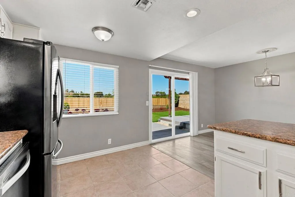https://cdn.realtyfeed.com/cdn/127/307069557/590cf5f00e38596e29c4e72103e186a9.webp