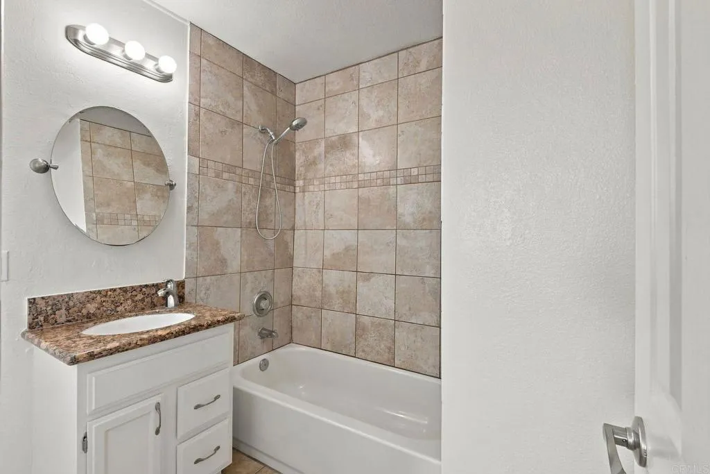 https://cdn.realtyfeed.com/cdn/127/307069557/765ffdcf025658c60090bb9862400ccd.webp