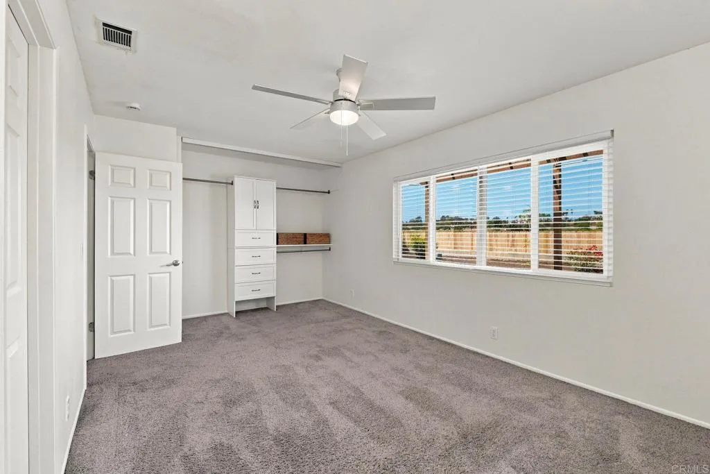 https://cdn.realtyfeed.com/cdn/127/307069557/7a7fefff1c7b02a3ac5d83110fe0238e.webp
