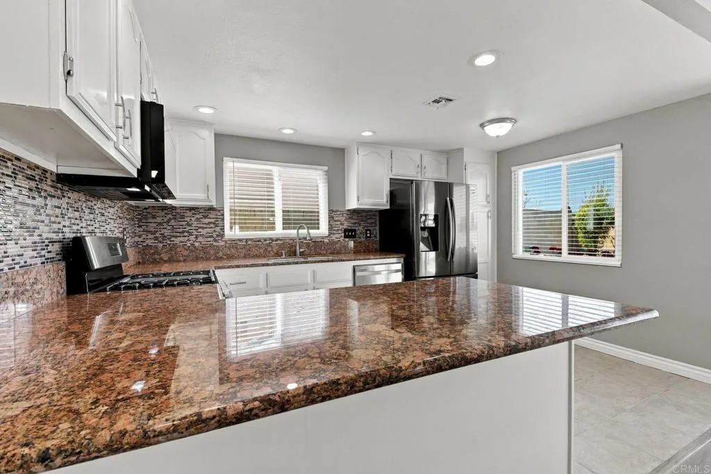 https://cdn.realtyfeed.com/cdn/127/307069557/c997635183f7468dd266415b6d27befd.webp
