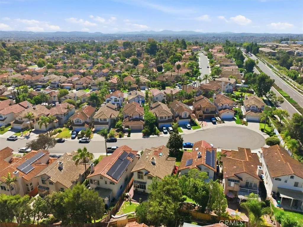 https://cdn.realtyfeed.com/cdn/127/307069565/13dba6b53f371647b12781877007b902.webp