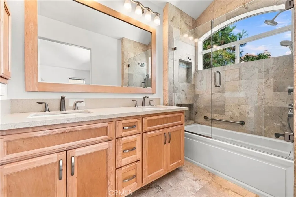 https://cdn.realtyfeed.com/cdn/127/307069565/db09477e4adcabc08346650e39885eee.webp
