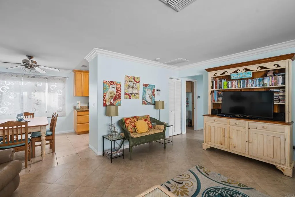 https://cdn.realtyfeed.com/cdn/127/307069630/295bea945f3cdbdf2d2564ec914bbede.webp
