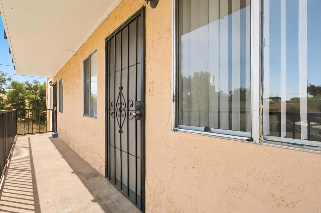 3018 44th Street, San Diego, CA 92105 - Photo 4 of 21, San Diego, CA