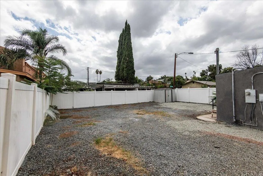 https://cdn.realtyfeed.com/cdn/127/307069667/a80905c516b1336cbc1163c105a11000.webp