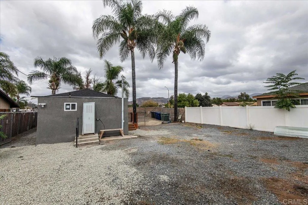 https://cdn.realtyfeed.com/cdn/127/307069667/db04cbde0054236a6d3102b0e0d6a668.webp