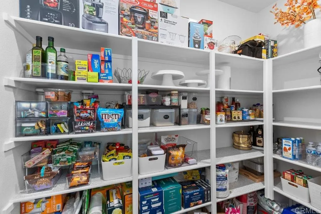 https://cdn.realtyfeed.com/cdn/127/307069668/652dbdff64fc30fe3b8743623003c9b4.webp