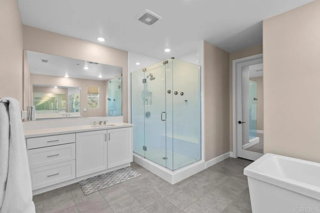 https://cdn.realtyfeed.com/cdn/127/307069668/d1f8af0a1b209ed5af71d1d6219e7d6a.webp