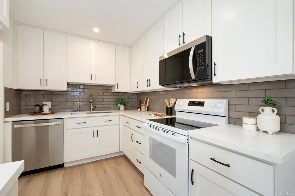 https://cdn.realtyfeed.com/cdn/127/307069683/8dfc85a4b6ea527cf55fcda2afeb1d63.webp