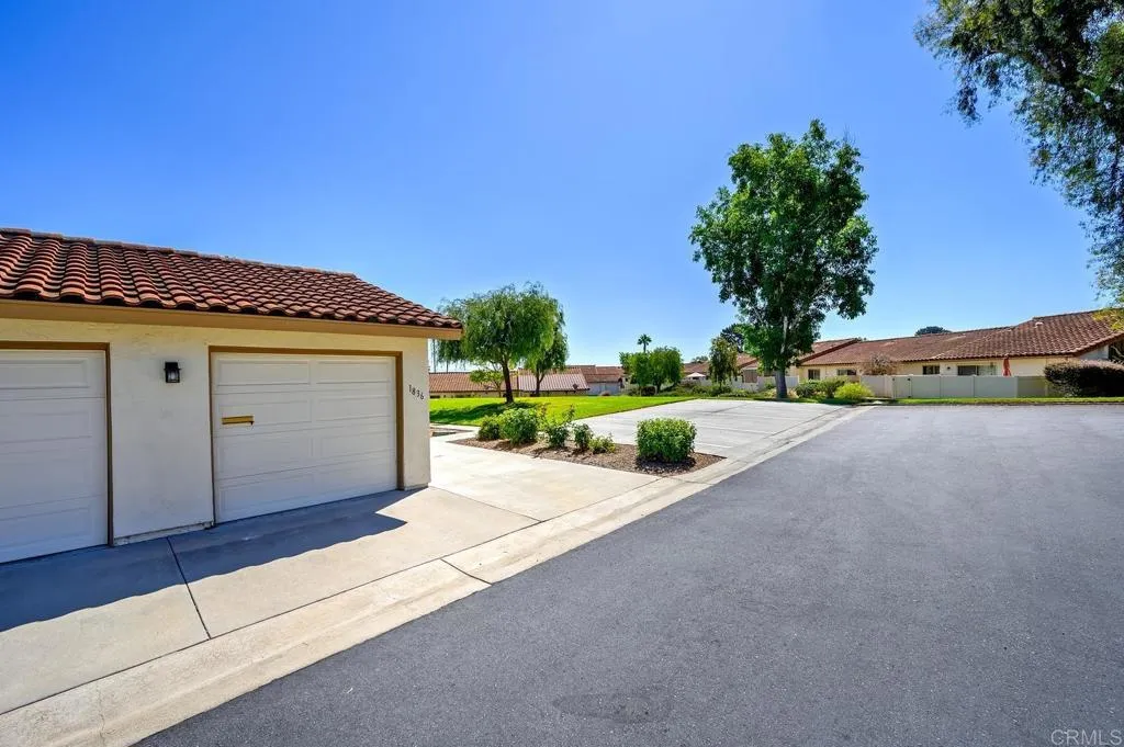 https://cdn.realtyfeed.com/cdn/127/307069683/da9c012bf3ed0917368465e69c798ebe.webp