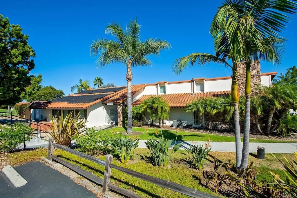 https://cdn.realtyfeed.com/cdn/127/307069683/f17180ff7285eab2ccca0c41aaf98e7e.webp