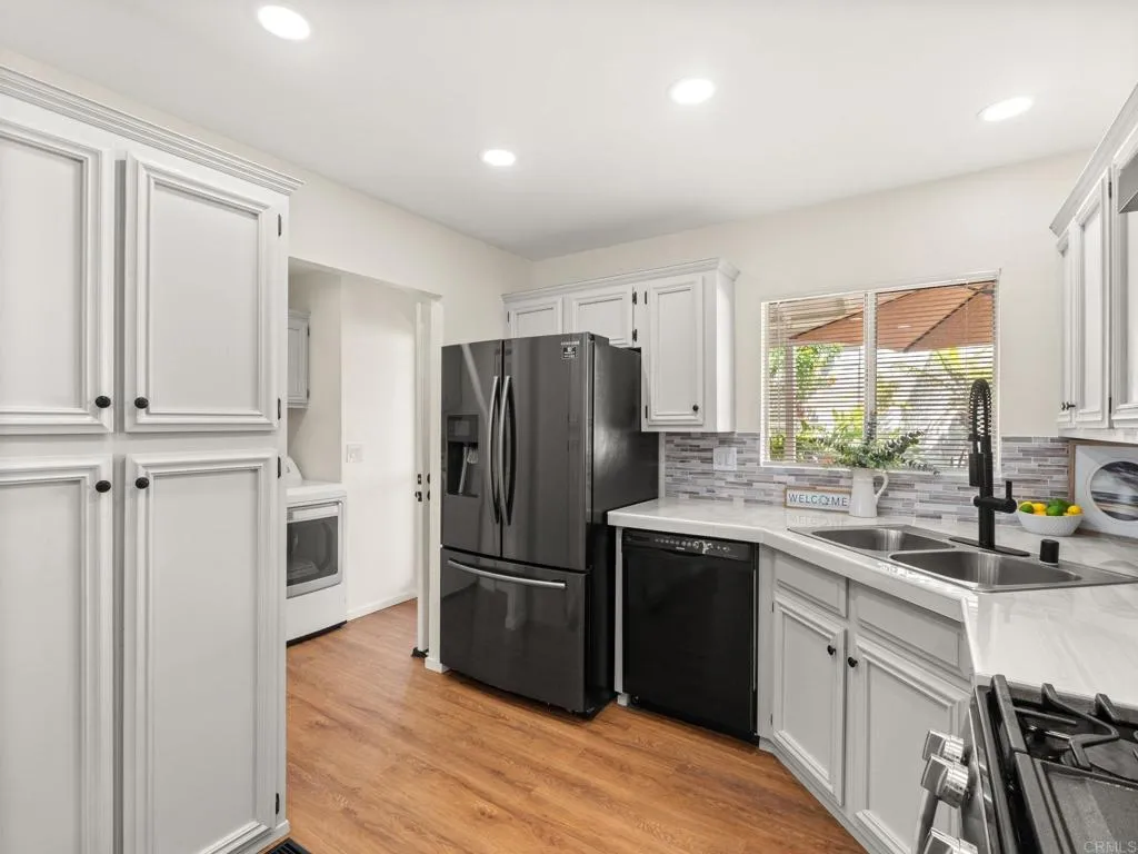 https://cdn.realtyfeed.com/cdn/127/307069708/00026bd3f6ee24a5bfeb6bcf6ddf2627.webp