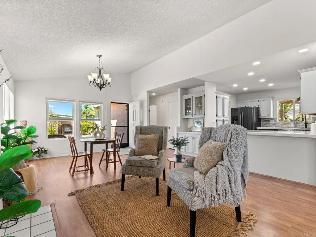 https://cdn.realtyfeed.com/cdn/127/307069708/32e12bca95e4df7930cce429586c32e8.webp
