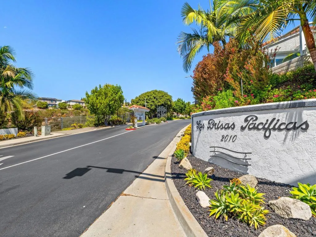 https://cdn.realtyfeed.com/cdn/127/307069708/443c44b287ea9e25937f007bee9d04a4.webp