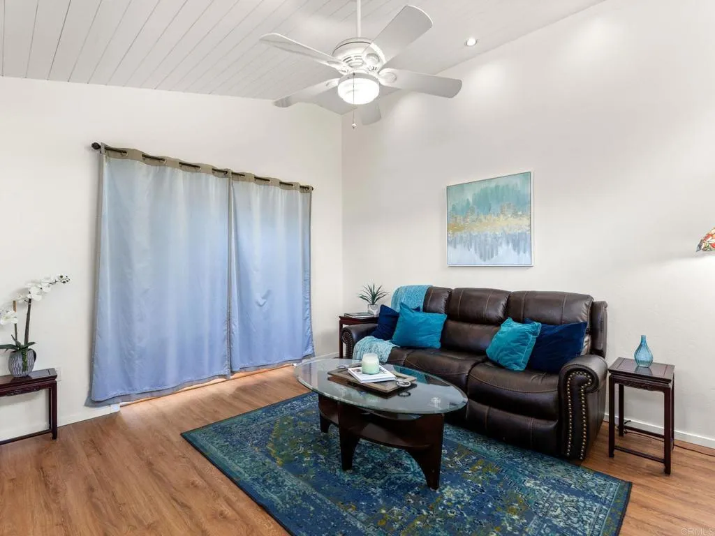 https://cdn.realtyfeed.com/cdn/127/307069708/65f70f102f80ba129e2b87bdb443c462.webp